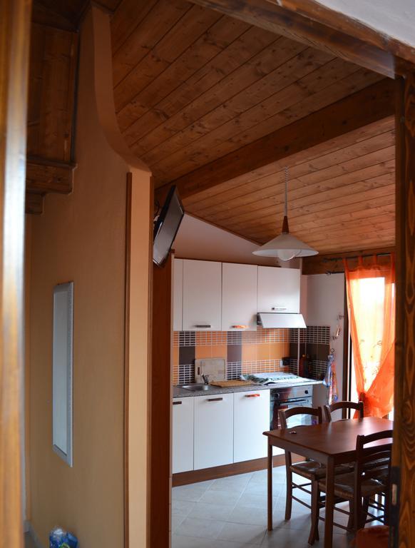 Apartments Mimose Badesi Szoba fotó